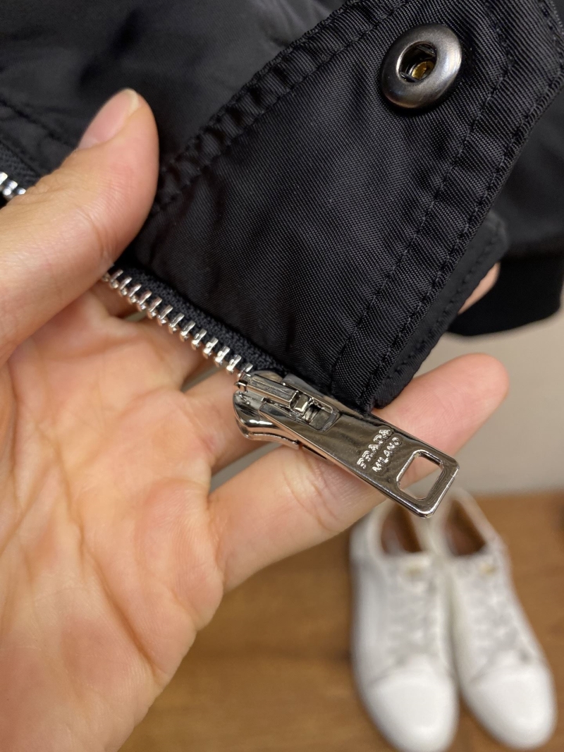 Pra*a outwear